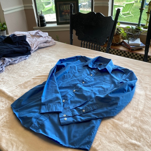 Mens H&M Button Down Shirt. Size Small. - Picture 3 of 3